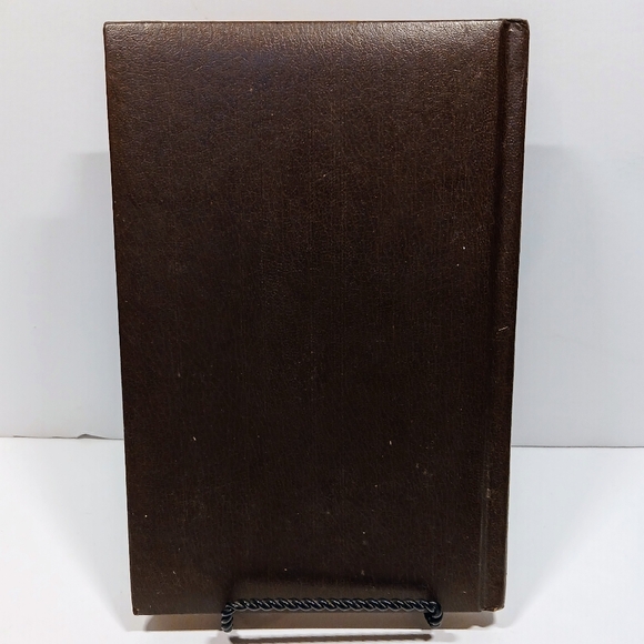 Faux Leather Back Louis L'Amour SACKETT W/Gold Autograph on Front 1981 - Picture 8 of 8